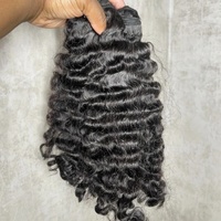Vague bouclée en gros Paquets de cheveux bruts cambodgiens Vendeur indien naturel ondulé Cheveux bruts bouclés vietnamiens birmans