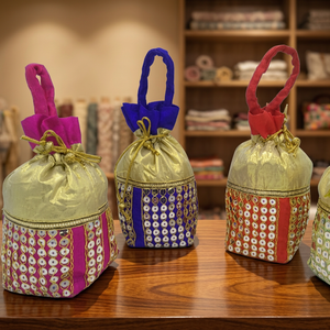 Nouveau sac Potli personnalisé pour femmes, pochette à monnaie, pochette à main, pochette à cordon en velours, cadeaux de remerciement, sacs à main pour dames, cadeaux de fête - Product Image 2