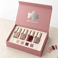 Boîte cadeau magnétique personnalisée haut de gamme pour vernis à ongles en carton rose avec logo estampé à chaud et insert pour 4 flacons