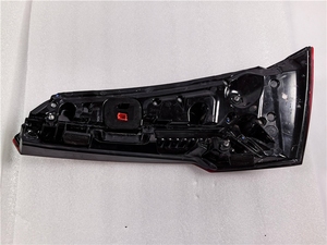 ไฟท้าย LED สำหรับ Audi Q5 ปี 2017-2020 พร้อมไฟเลี้ยวและไฟเบรก ของแท้จากโรงงาน - Product Image 5