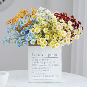 Bouquet de 6 marguerites artificielles en soie, fleurs faites à la main, décoration intérieure, accessoires de mariage, photographie en extérieur - Product Image 4