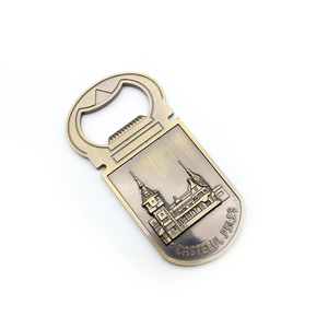 Abridor <span class=keywords><strong>de</strong></span> Botellas del <span class=keywords><strong>Castillo</strong></span> <span class=keywords><strong>de</strong></span> <span class=keywords><strong>Peles</strong></span> <span class=keywords><strong>de</strong></span> Rumania, Recuerdo Personalizado, Abridor <span class=keywords><strong>de</strong></span> Metal, Regalo <span class=keywords><strong>de</strong></span> Viaje, Imán para Refrigerador - Product Image 2