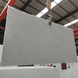 Losa moderna de cuarzo artificial tamaño gigante blanca Super Calacatta al por mayor para encimeras de cocina de hotel precio competitivo - Product Image 3