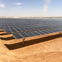 Support de montage au sol pour panneaux solaires photovoltaïques à double poteau en acier galvanisé Hdg pour projets commerciaux