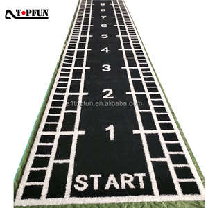 Gazon artificiel de gym noir avec graphisme personnalisé pour l'entraînement - Product Image 4