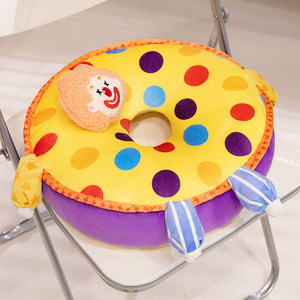 Cuscino due in uno cartone animato orso peluche scarpe da Clown a pois con fodera in rete ricamata in cotone PP Stress da prodotto transfrontaliero - Product Image 4