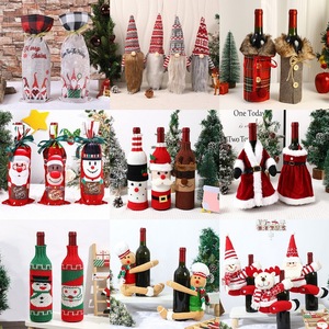 Suministros de Decoración Navideña 2025, Funda de Botella de Vino Tejida Roja para Mesa de Comedor, Funda Festiva Navideña para Botella de Vino - Product Image 2