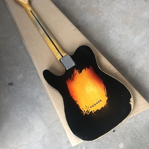 Chitarra Elettrica TL di Alta Qualità in Stile Vintage Invecchiato, Basso da 39 Pollici, Finitura Classica con Lacca Nitro Invecchiata - Product Image 6