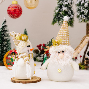 Gnomo Natalizio di Lusso all'Ingrosso, Pupazzo di Neve Lavorato a Maglia, Decorazione da Tavolo in Peluche, Regalo Natalizio per Bambini - Product Image 4