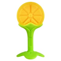 Anneau de dentition souple en silicone en forme de fraise, anti-étranglement, sans BPA, de qualité alimentaire, pour bébés et nourrissons