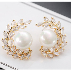 Coreano placcato in oro 24 carati aaa zirconi cubici cz diamante finto <span class=keywords><strong>fiore</strong></span> <span class=keywords><strong>madreperla</strong></span> naturale perline <span class=keywords><strong>orecchini</strong></span> gioielli da sposa - Product Image 3