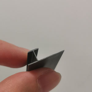 Striscia <span class=keywords><strong>di</strong></span> bordatura Dado sottile 8mm all'ingrosso rotondo angolo esterno in lega <span class=keywords><strong>di</strong></span> alluminio bordatura in metallo striscia <span class=keywords><strong>di</strong></span> <span class=keywords><strong>legno</strong></span> rivestimento H-line pannelli <span class=keywords><strong>di</strong></span> parete a carbone - Product Image 2