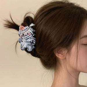 Nuevo Clip para el Cabello de Halloween, Divertido Clip de Calamar con Calabaza Fantasma para Mujer, Accesorio para el Cabello para Fiestas Espeluznantes - Product Image 2