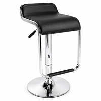 Tabouret de bar pivotant réglable en similicuir noir avec dossier bas, base sur pied chromé et repose-pieds pour comptoir de cuisine