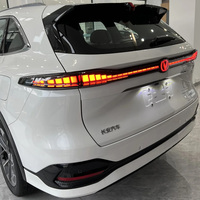 Changan CS75 Plus 1.5T 192ch SUV Compact à traction avant essence 2025 avec assistance au régulateur de vitesse intelligent, toit ouvrant panoramique et boîte manuelle, couleur foncée