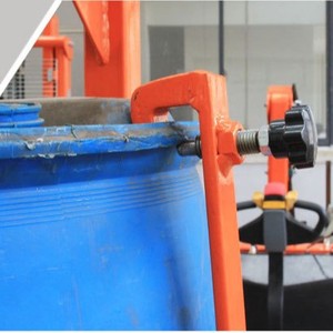 Lève-tambour Lift LM800, diamètre max. 585 mm, pour fûts d'huile en plastique de 200 litres, utilisation avec chariot élévateur et grue - Product Image 1