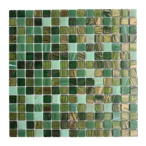 Tuile de mosaïque verte en gros de haute qualité avec la ligne d'or Tuile de moaic en verre pour le mur