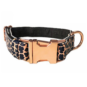 Collar de perro de cuero con patrón personalizado, suave y duradero con hebilla de metal dorado rosa - Product Image 1