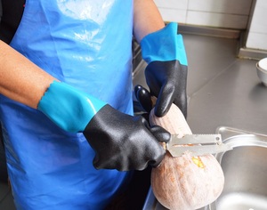 Gants de protection individuelle HTR de haute qualité en PVC, résistants à l'huile, à l'eau et aux produits chimiques - Product Image 4