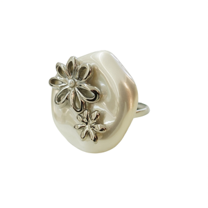 Fashion <b>Rings</b> 316L Stainless Steel PVD Gold Plating Sustainable Resistant Flower Design <b>Statement</b> <b>Ring</b> - Product Image 2