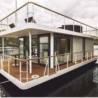 Maison flottante moderne Sea House, restaurant flottant, maison-bateau, maison mobile sur l'eau