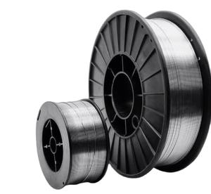 Alambre de soldadura con núcleo de fundente y gas blindado con CO2, hierro fundido y acero dulce, número de modelo, aleación de acero hecha a la ER70S-6, escoria de rutilo - Product Image 1