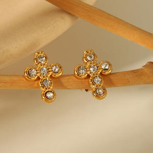 Cruz de oro de 18 quilates con diamantes y perlas Pendientes de mujer de acero inoxidable cien a la moda - Product Image 3