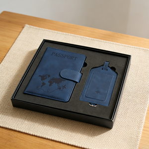 Set de <span class=keywords><strong>Regalo</strong></span> de Etiqueta para Equipaje y Porta Pasaportes con Bloqueo RFID, Caja de <span class=keywords><strong>Regalo</strong></span> de Viaje de Cuero PU, Hebilla Magnética Antirrobo - Product Image 1