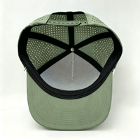 Casquette de baseball snapback 5 panneaux en polyester 100% imperméable, avec patch PVC personnalisé, perforations découpées au laser, prix usine
