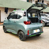 Wuling MINI GAMEBOY 300km maître en Stock bouton de changement de vitesse électronique nouvelle voiture 4 places voiture EV voiture électrique intelligente prix bon marché