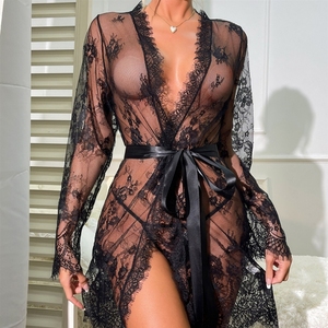 Chemise de nuit séduisante en dentelle transparente style européen et américain 2025 avec nœud coquin et irrésistible - Product Image 4