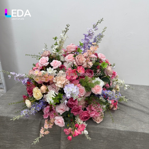 ลูกบอลดอกไม้ประดิษฐ์ LEDA ขนาด 70 ซม. สีชมพูผสมกุหลาบและเดลฟีเนียม ดีไซน์หรูหรา ทำจากผ้าไหม สำหรับตกแต่งโต๊ะงานแต่งงานและงานอีเว้นท์ - Product Image 3