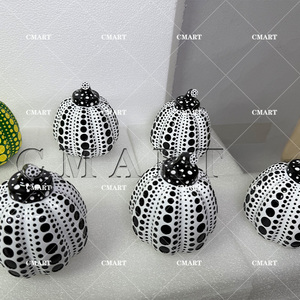 Artisanat en résine : Sculpture de citrouille <span class=keywords><strong>Yayoi</strong></span>, Figurine de collection Kusama Love, Fait main, Personnalisable, Cadeau - Product Image 5