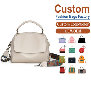 Sac bandoulière personnalisable - Finition mate, sangle amovible et réglable |   Modèle élégant et moderne pour l'hiver/l'automne/l'été, capacité de 5 L - Product Image 1