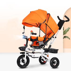 Kiddie-<span class=keywords><strong>triciclo</strong></span> de plástico 4 en 1 con ruedas de titanio para bebé, <span class=keywords><strong>asiento</strong></span> giratorio <span class=keywords><strong>reclinable</strong></span> con luces de colores y caja de música - Product Image 5