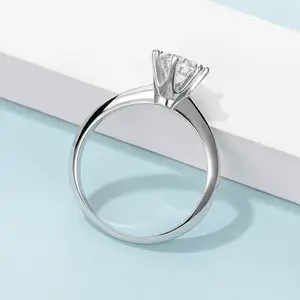 Minimalista Plain Circle Anel De Prata Com 1Carat Moissanite Hand-set Anéis De Casamento Para As Mulheres Presente Do Dia Dos Namorados