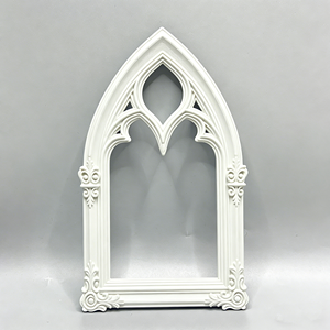 Marco de ventana gótico para casa de muñecas, decoración europea con tallado intrincado en <span class=keywords><strong>miniatura</strong></span> - Product Image 2
