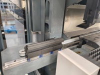 Máquina de Plegado Totalmente Automática con Servo Sincronizado para Plegado de Múltiples Materiales