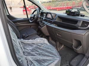 La nouvelle voiture de la chaîne du froid du vaccin du pain <span class=keywords><strong>à</strong></span> essieu moyen <span class=keywords><strong>Transit</strong></span> T6 de Ford - Product Image 6