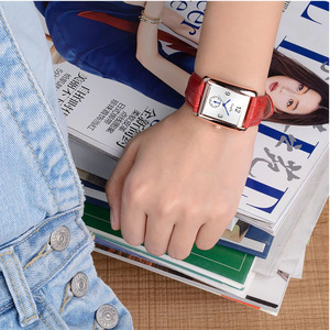 Orologio da polso da <span class=keywords><strong>donna</strong></span> con <span class=keywords><strong>cinturino</strong></span> in <span class=keywords><strong>pelle</strong></span> nera rettangolare di lusso con <span class=keywords><strong>cinturino</strong></span> in lega personalizzata al quarzo da 16mm con <span class=keywords><strong>cinturino</strong></span> da <span class=keywords><strong>donna</strong></span> alla moda - Product Image 4