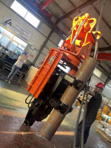 라이트 클램프가 있는 유럽 시장 인기 사이드 그립 파일 드라이버, 한국 기술 20-40t Vibro Hammer - Product Image 4