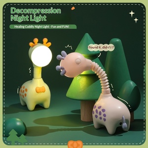 Lampe de nuit miniature <span class=keywords><strong>girafe</strong></span> à tête mobile LED, protection du sommeil, mignonne, rechargeable par USB, lampe de table d'ambiance, ABS, blanc chaud - Product Image 4