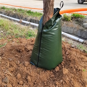 Bolsa de Riego por Goteo de PVC Verde Resistente de 20 Galones para Árboles de Jardín - Product Image 4