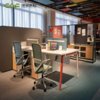 Bureau de travail ergonomique à 4 pieds réglables en MDF pour 4 personnes, mobilier de bureau moderne personnalisable