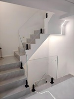 Rampe d'escalier en plastique renforcé de fibres (FRP) et polyuréthane (FRPU)