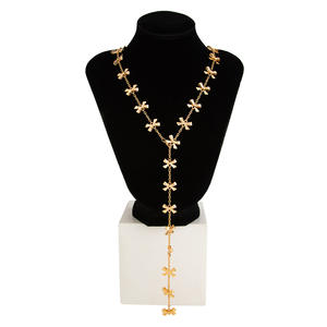 Kaimei الأزياء والمجوهرات قلادة عنق نسائية بفيونكة سلسلة عظمة عنق عظمة عنق عتيقة من الريش الجميل والطويل قلادة نسائية بفيونكة ذهبية - Product Image 4