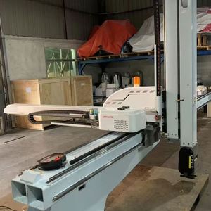 Robot cartésien robuste à course de 6,5 m avec moteur de poignet et engrenage de 60 kg de charge utile 1 kW/380 V pour moulage par injection 4000T - Product Image 6