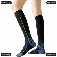 Chaussettes de sport à compression haute pour femmes avec logo personnalisé, certifiées OEKO Tex100, semelle rembourrée en tissu éponge, évacuation de l'humidité, anti-odeur