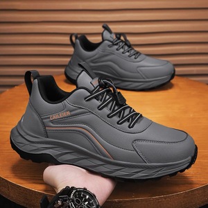 Chaussures décontractées antidérapantes et respirantes pour hommes, idéales pour l'exercice quotidien, baskets de course épaisses, durables, de créateurs haut de gamme et tendance. - Product Image 1