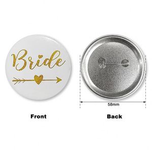 Badge Bouton Noir et Blanc « Future Mariée » pour Décoration de Fête de Mariage, Épingle Broche - Product Image 2